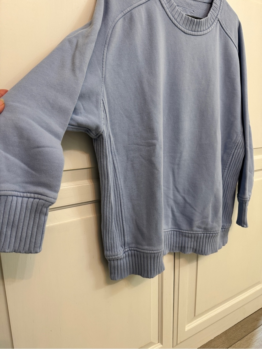 Aerie Pastel Blue Crewneck Sweatshirt Oversized. Cozy cotton blend. Size S - Picture 3 of 6